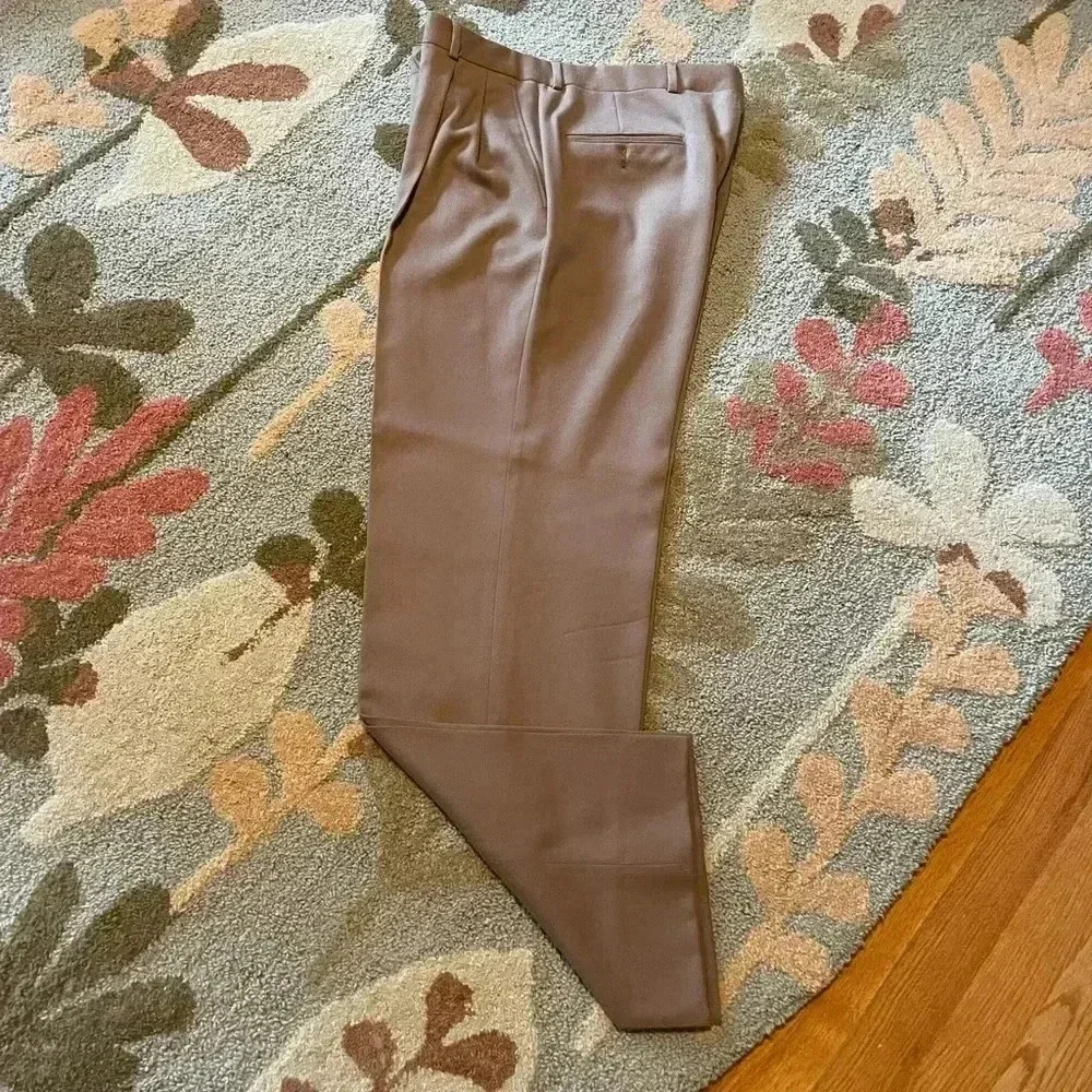 Men’s tan pleated dress pants
